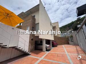 House in Prados del Este, Caracas – 16