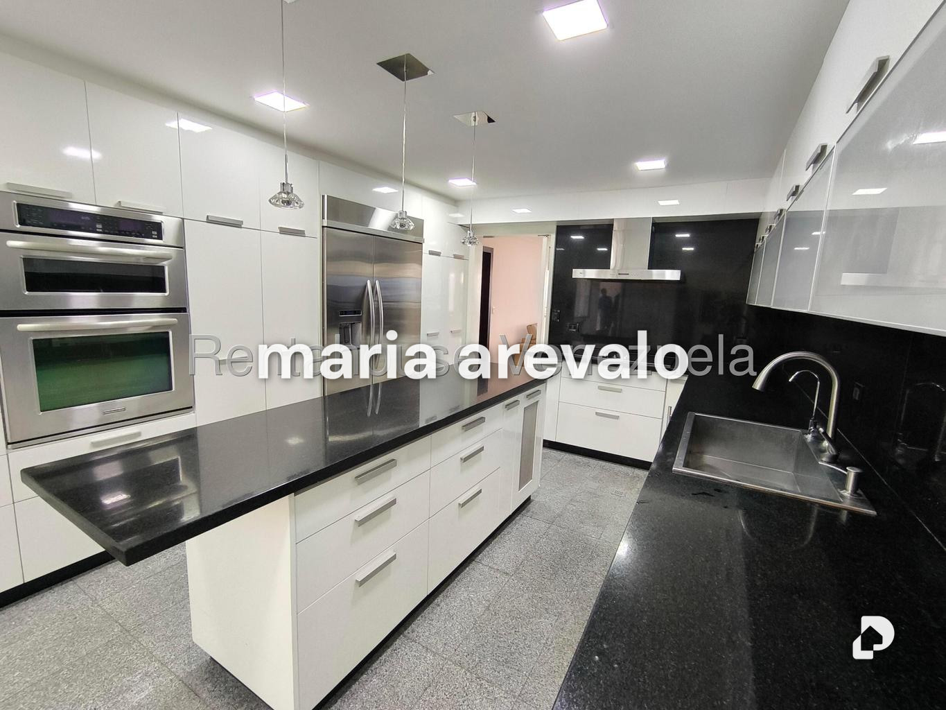 Apartamento en Lomas de La Lagunita, Caracas – 9