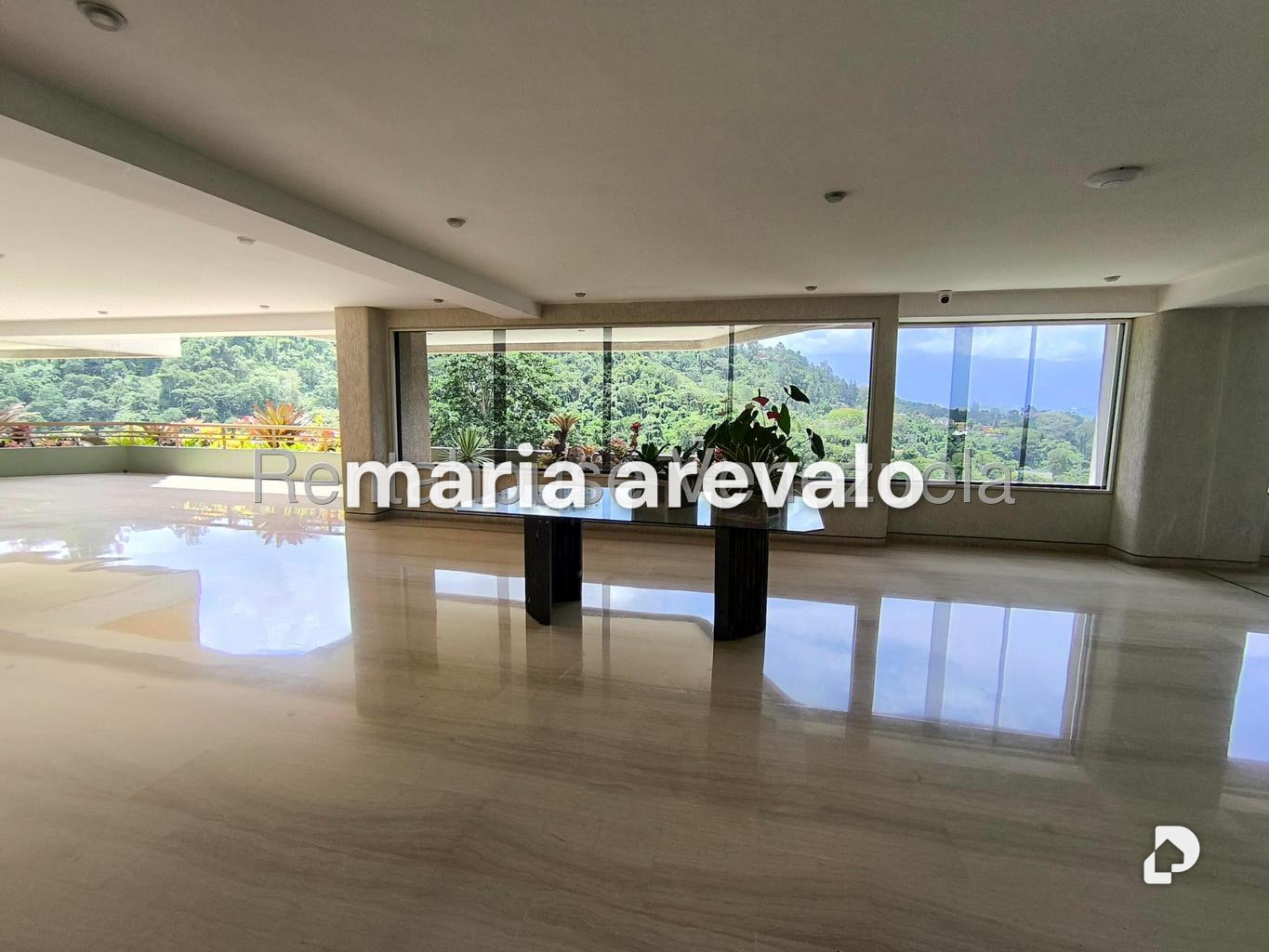 Apartamento en Lomas de La Lagunita, Caracas – 2
