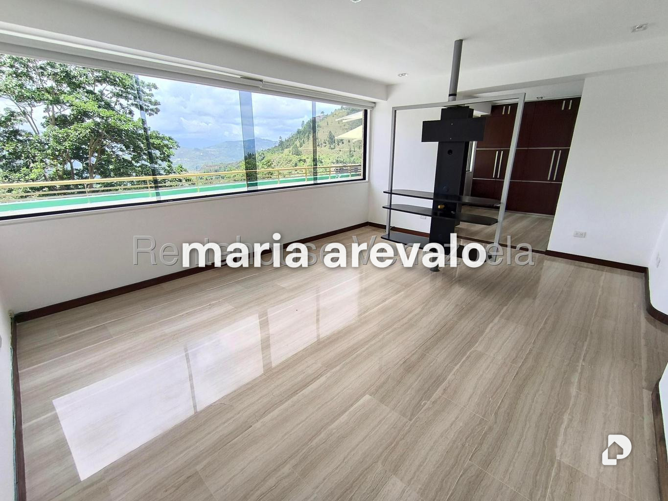 Apartamento en Lomas de La Lagunita, Caracas – 29