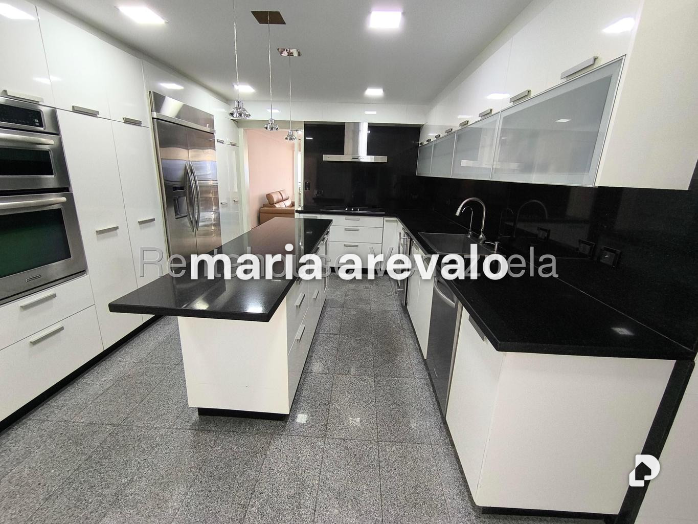 Apartamento en Lomas de La Lagunita, Caracas – 13