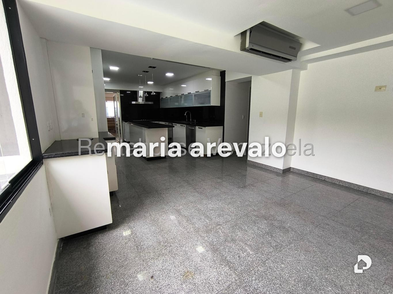 Apartamento en Lomas de La Lagunita, Caracas – 12