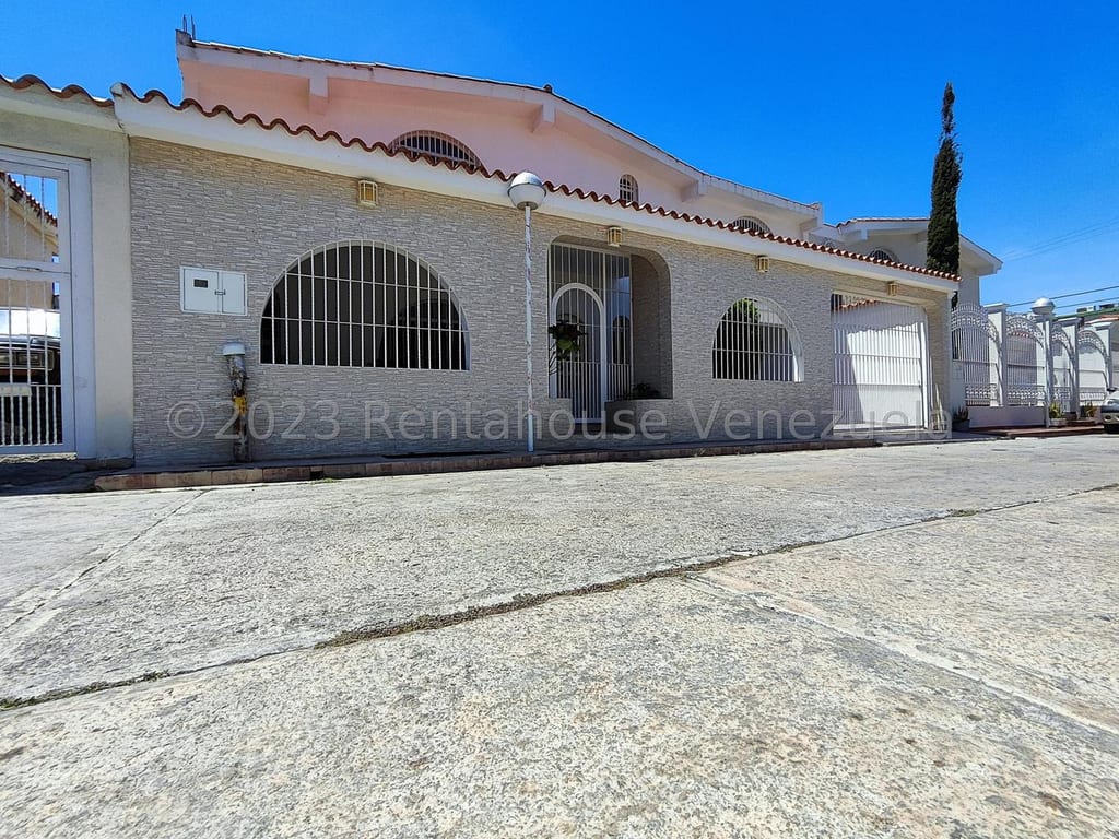 Casa en La Victoria - 1