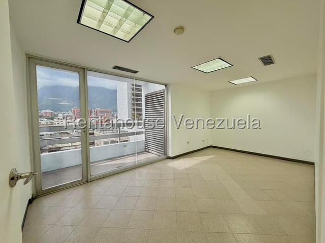 Oficina en Chacao, Caracas - 1