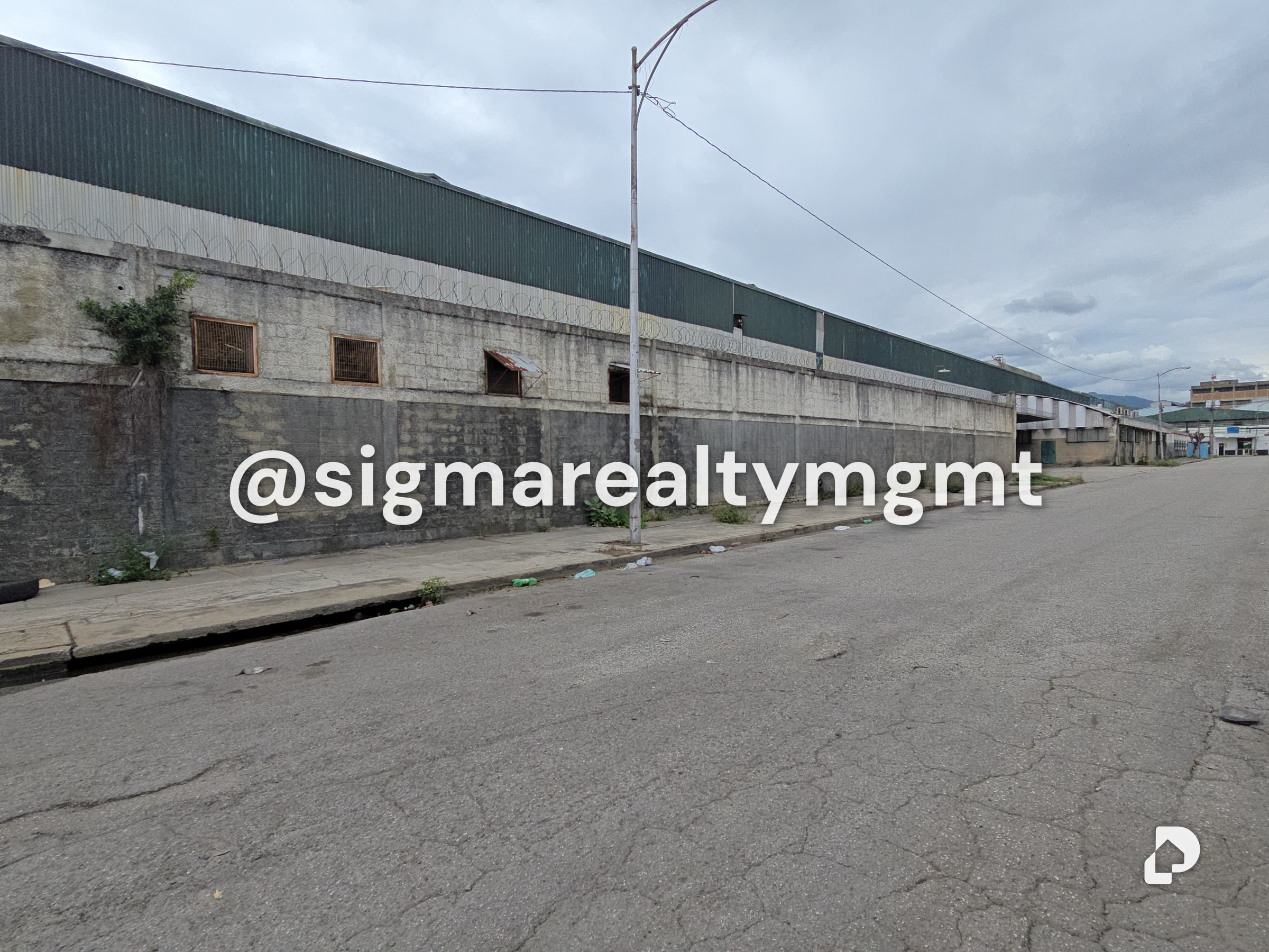 Warehouse in Guarenas – 17