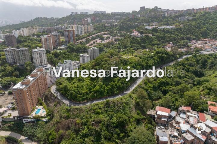 Terreno en Santa Inés, Caracas – 1