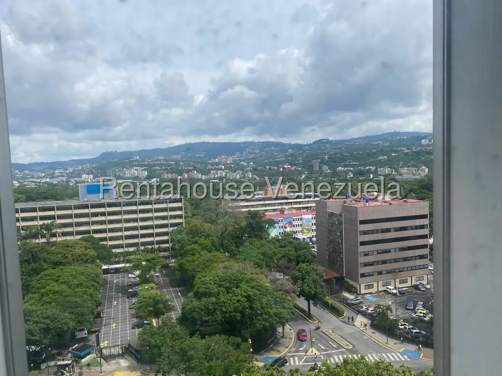 Office in Los Palos Grandes, Caracas - 1