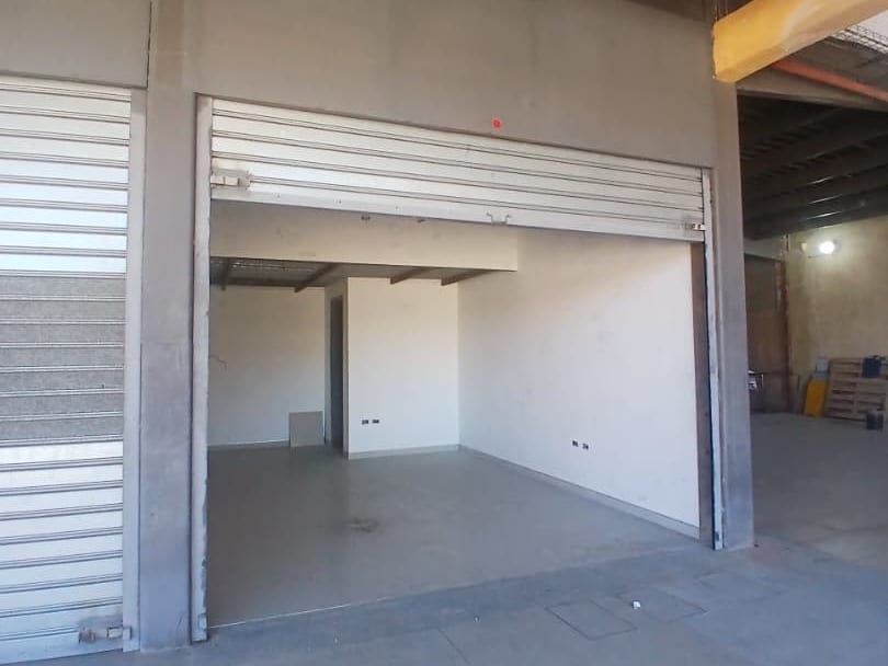 Commercial space in Flor Amarillo - 1