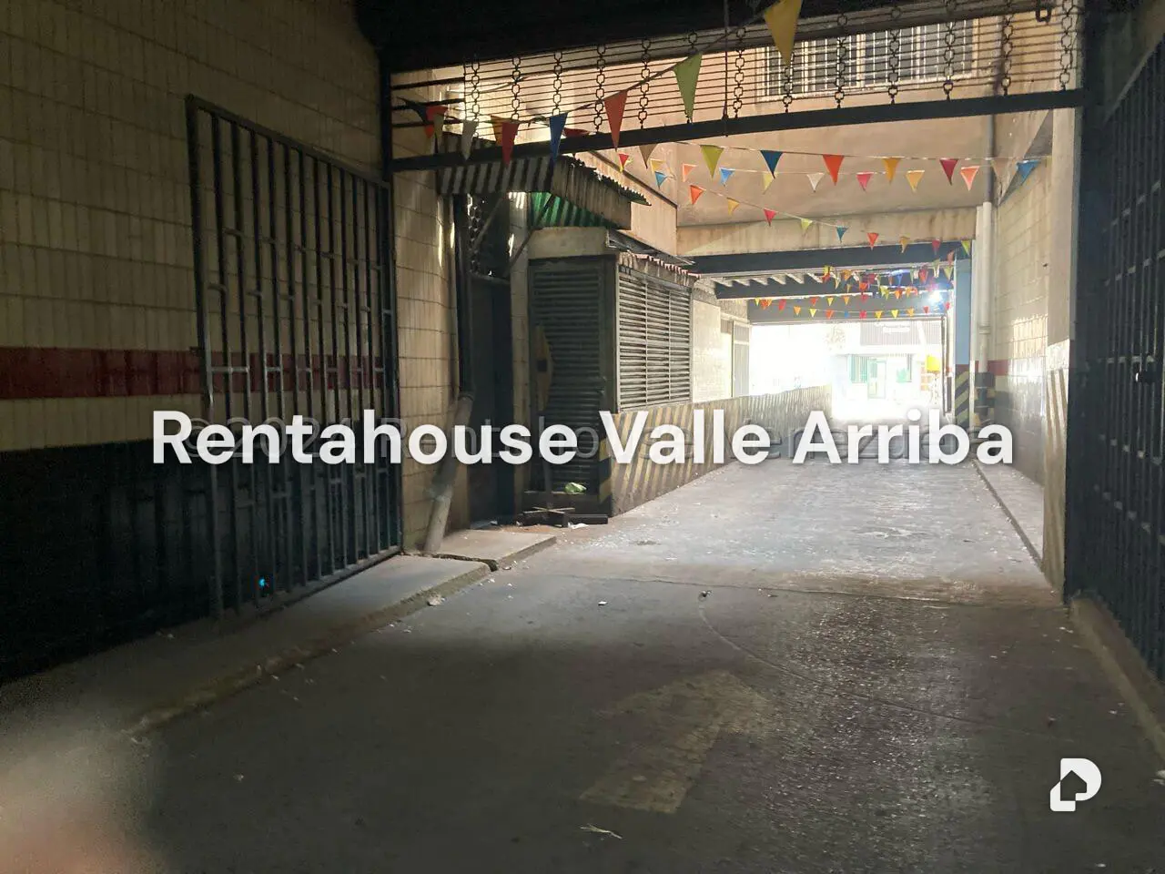 Local comercial en Parroquia La Candelaria, Caracas – 19