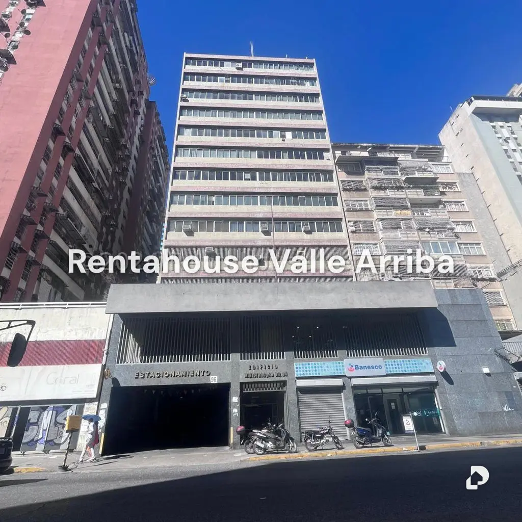 Local comercial en Parroquia La Candelaria, Caracas – 1