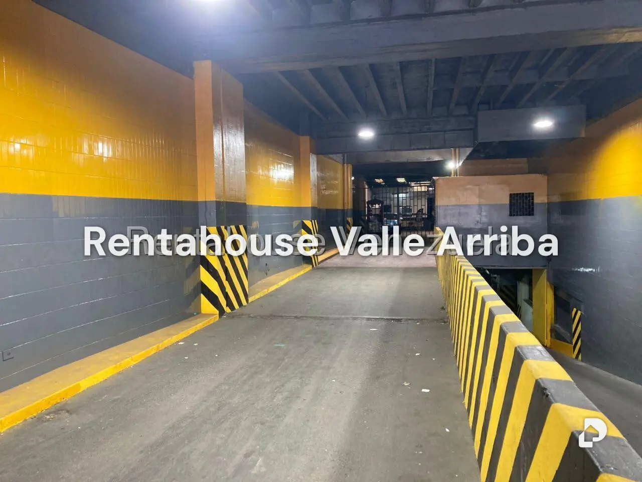 Local comercial en Parroquia La Candelaria, Caracas – 9
