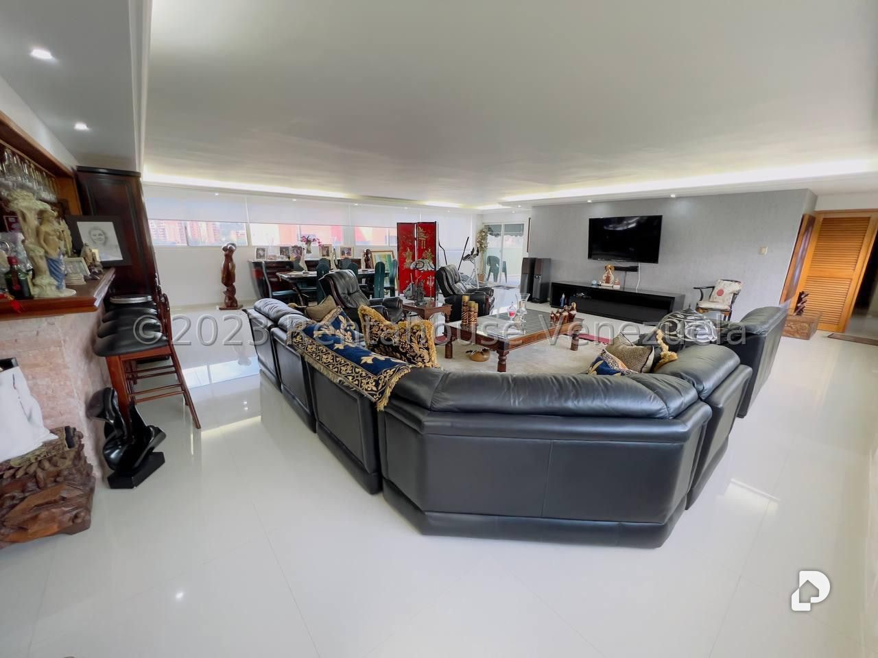 Apartamento en La Bonita, Caracas – 2