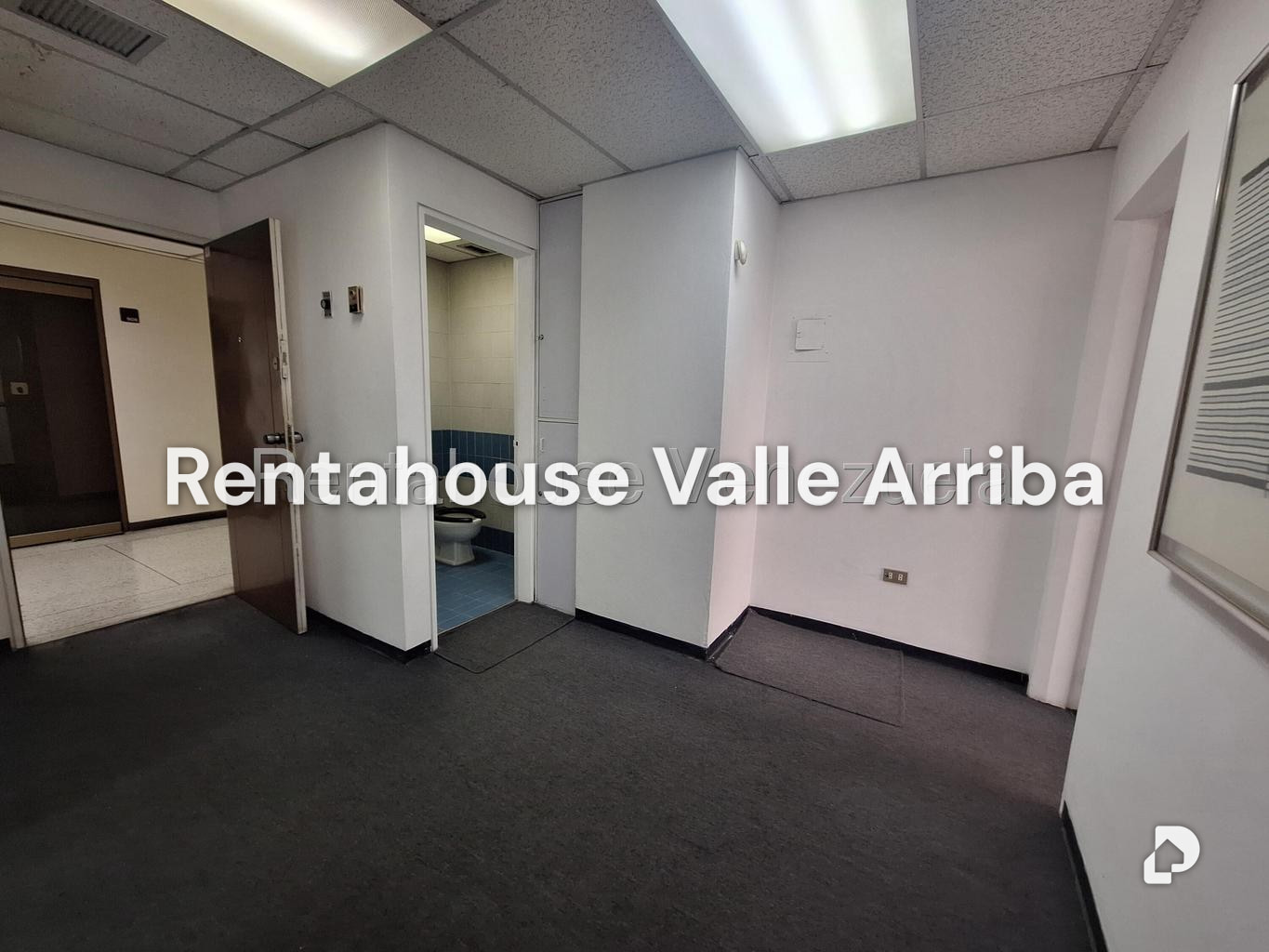 Office in Santa Paula, Caracas – 18