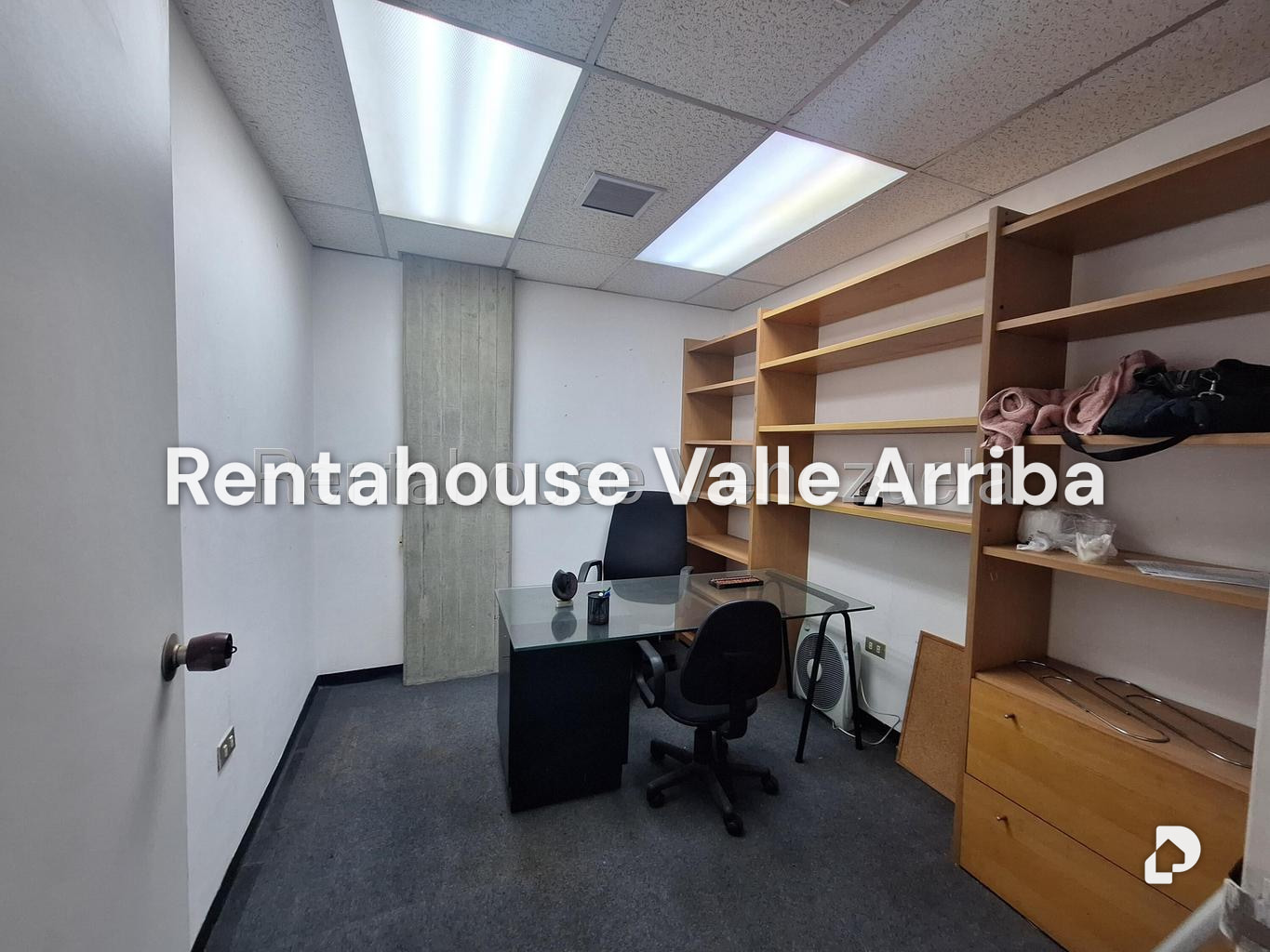 Office in Santa Paula, Caracas – 9
