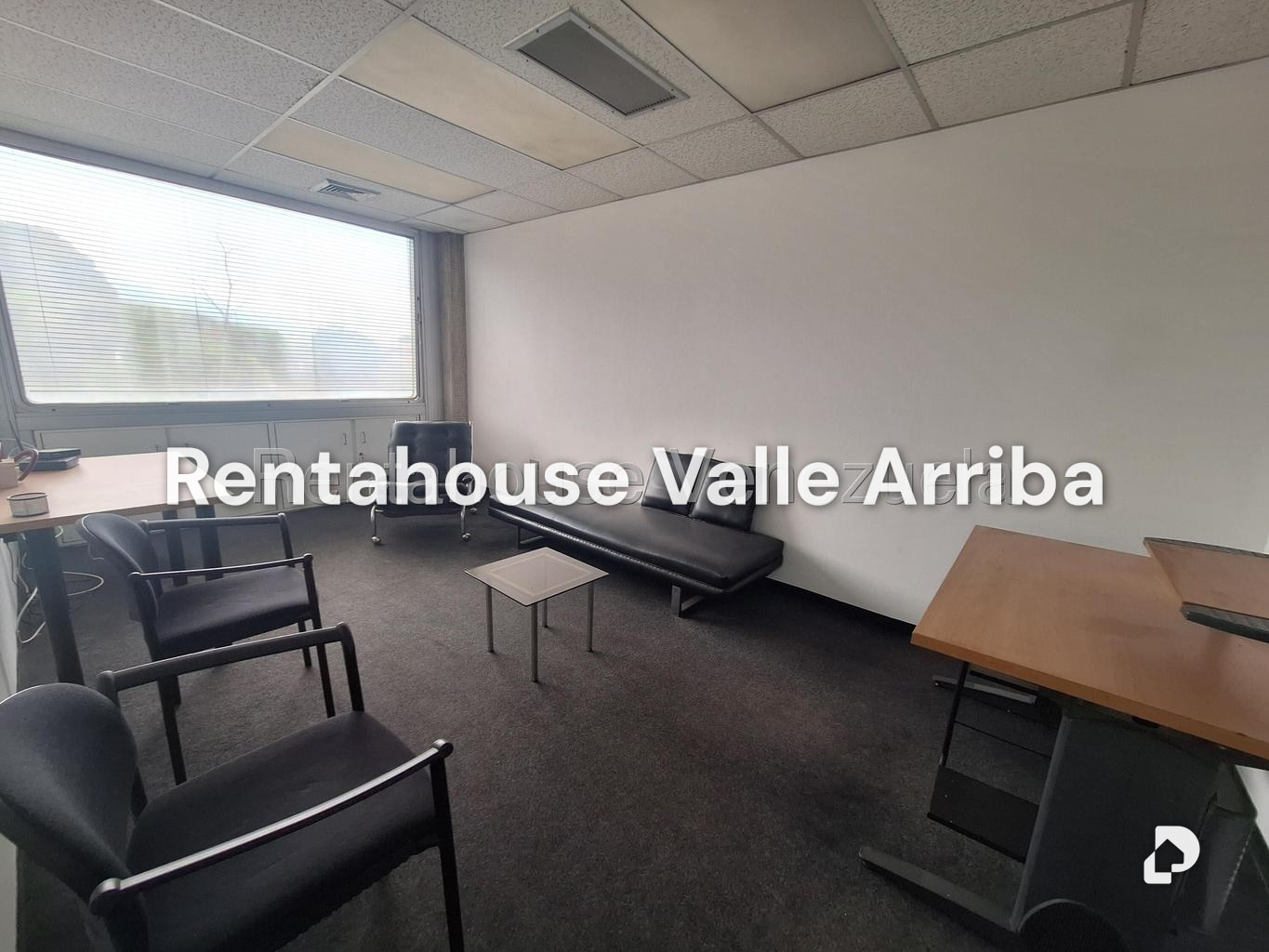 Office in Santa Paula, Caracas – 10