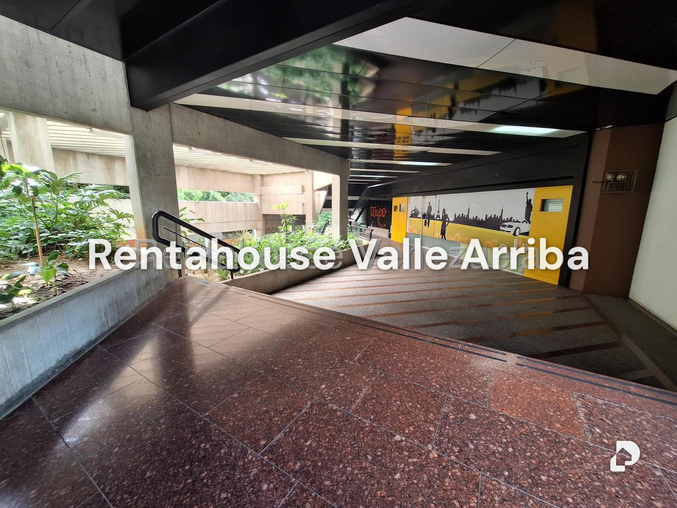 Office in Santa Paula, Caracas – 4