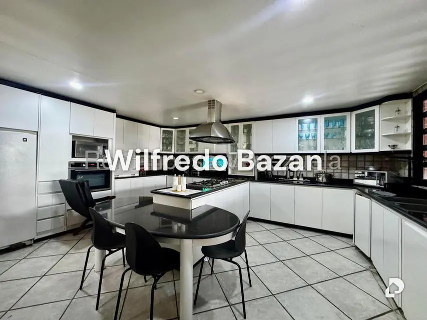 Casa en Colinas de Vista Alegre, Caracas – 11