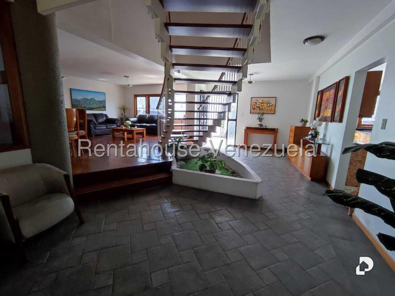 Casa en Colinas de Bello Monte, Caracas – 25