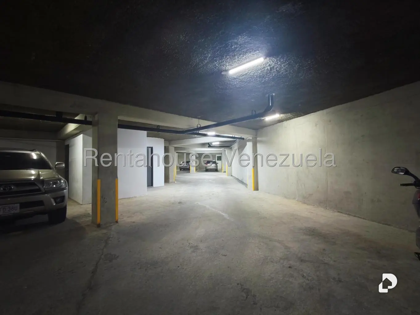 Apartamento en Montecristo, Caracas – 13