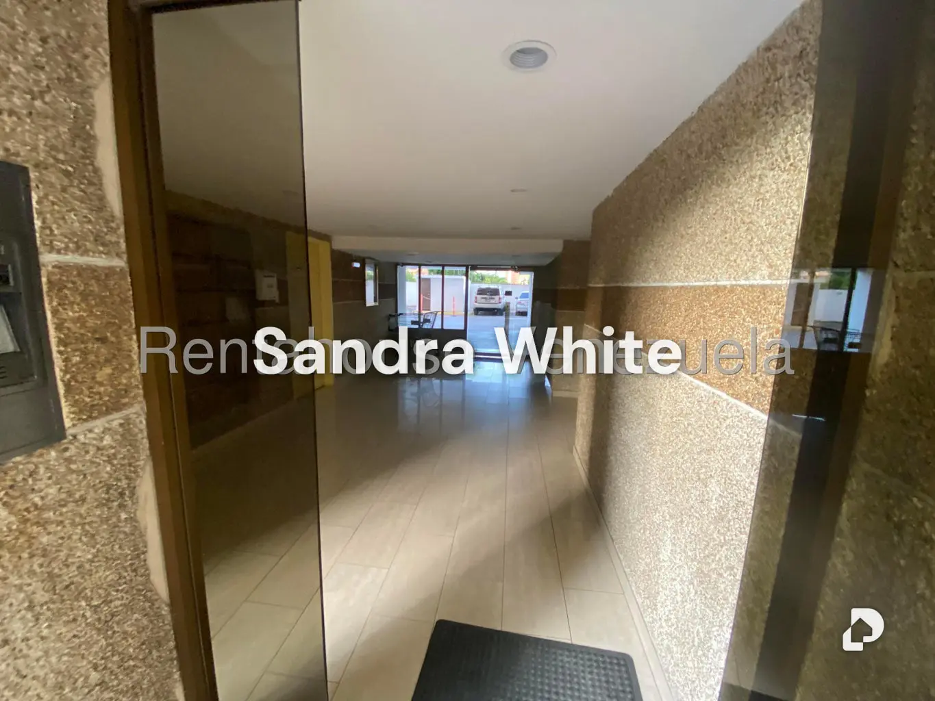 Apartamento en Guaicay. 27-6987, Caracas – 12