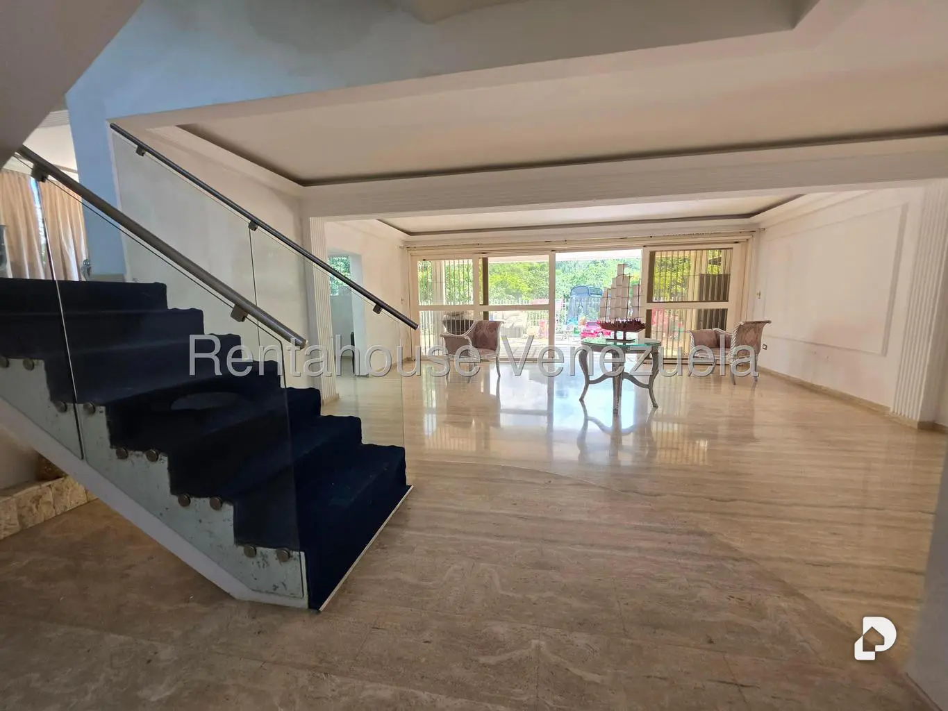 Casa en El Cafetal, Caracas – 30