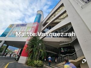 Local comercial en Urbanización El Bosque, Maracay – 1