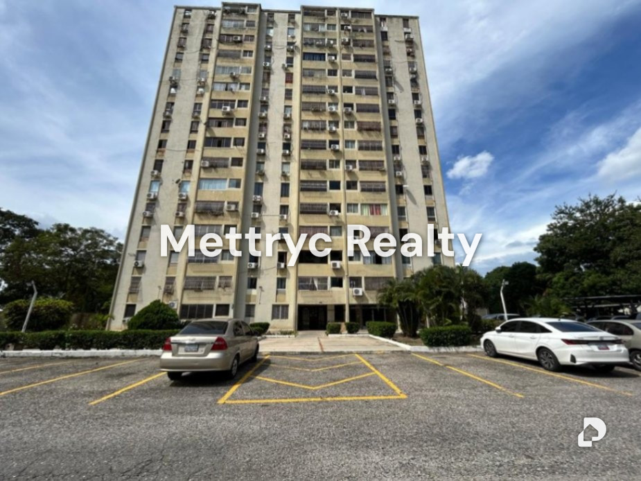 Apartamento en Resid Trinitarias, Barquisimeto – 1