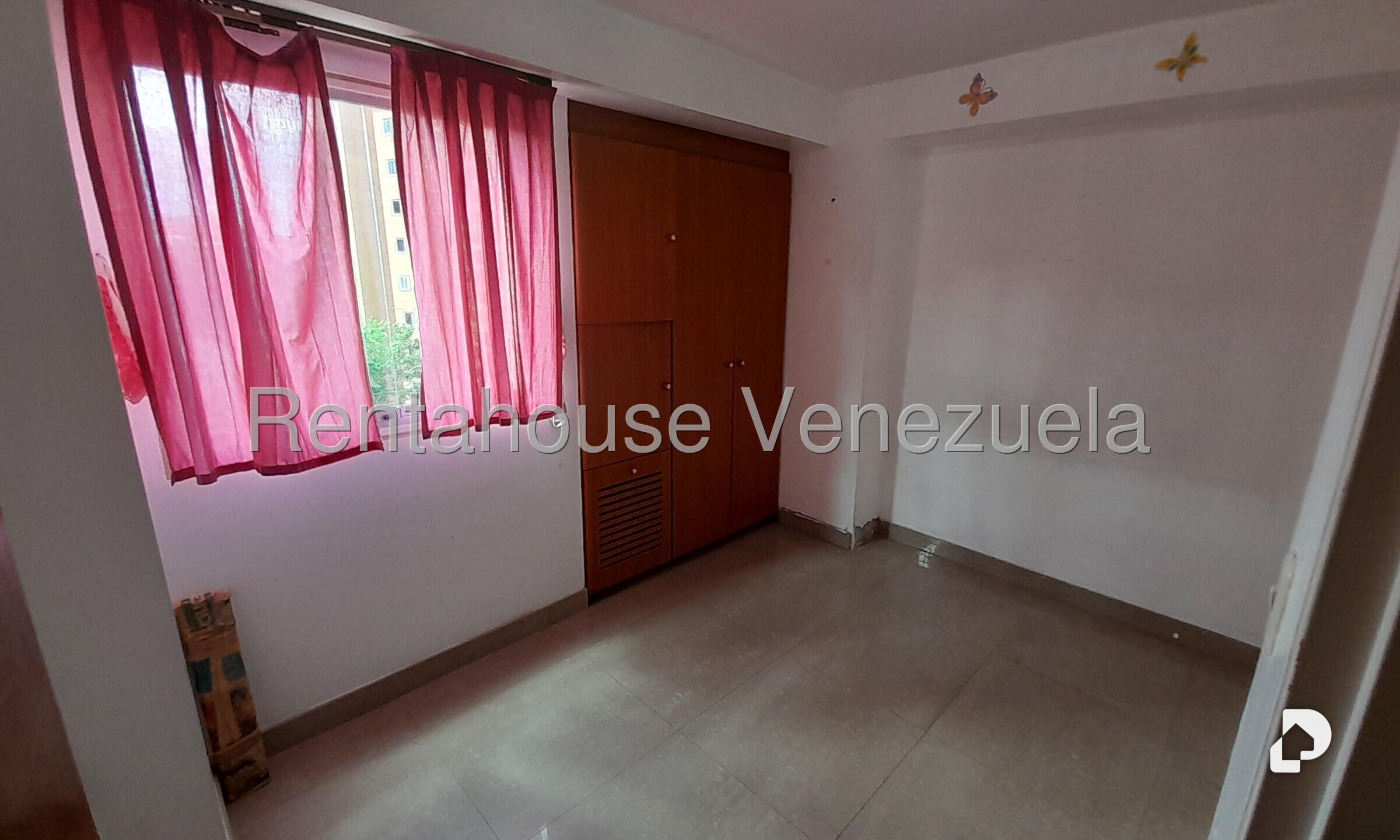 Apartment in Miravila, Caracas – 9