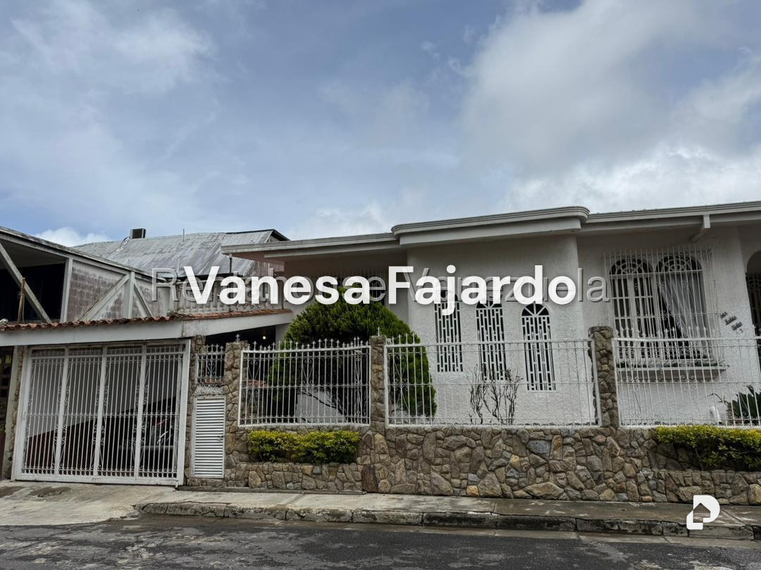 Casa en Parque el Retiro, San Antonio de Los Altos – 2