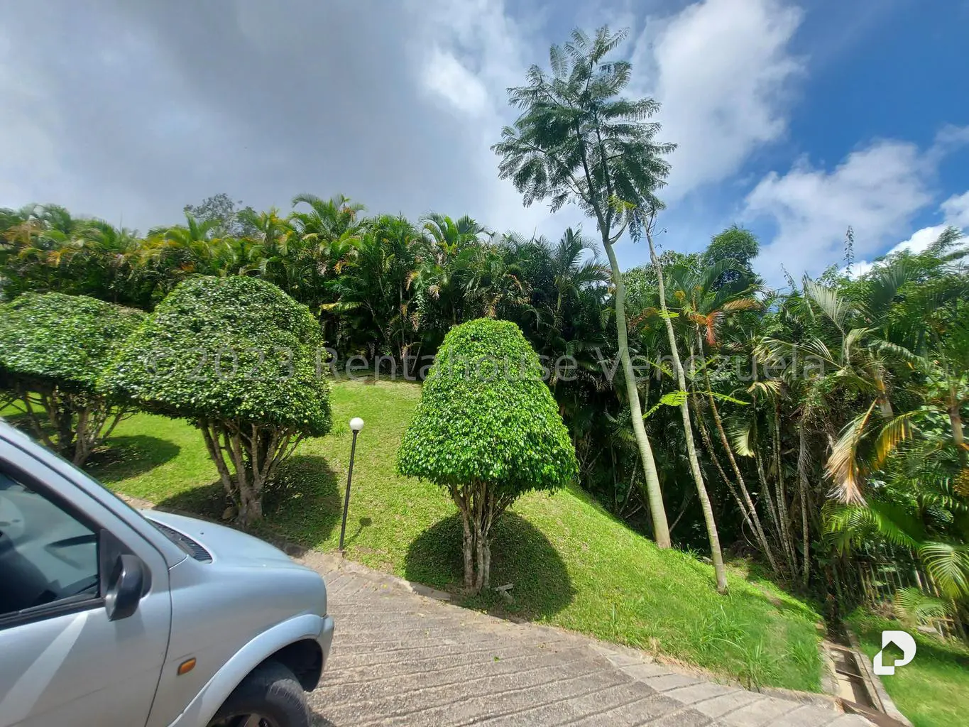 Terreno en Oripoto, Caracas – 10