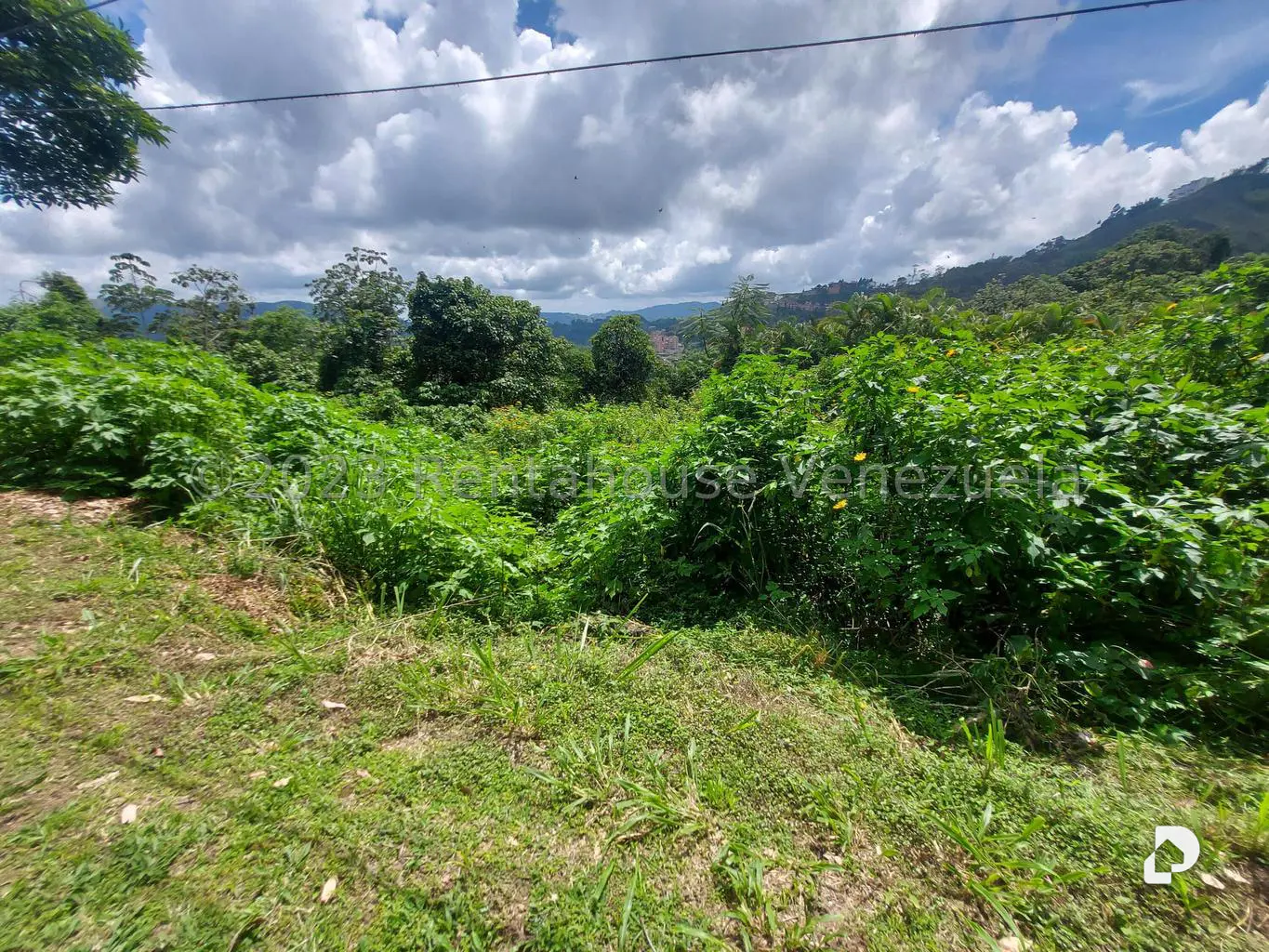 Terreno en Oripoto, Caracas – 4