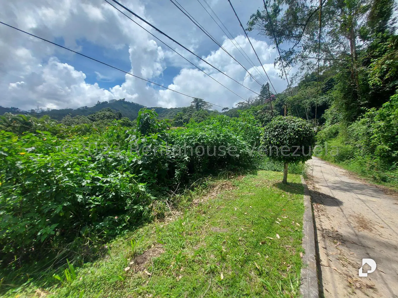 Terreno en Oripoto, Caracas – 5