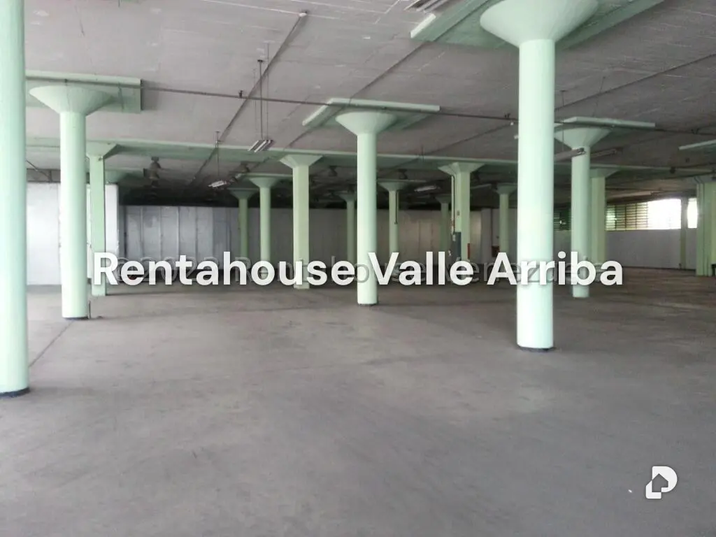 Local comercial en La Yaguara, Caracas – 18