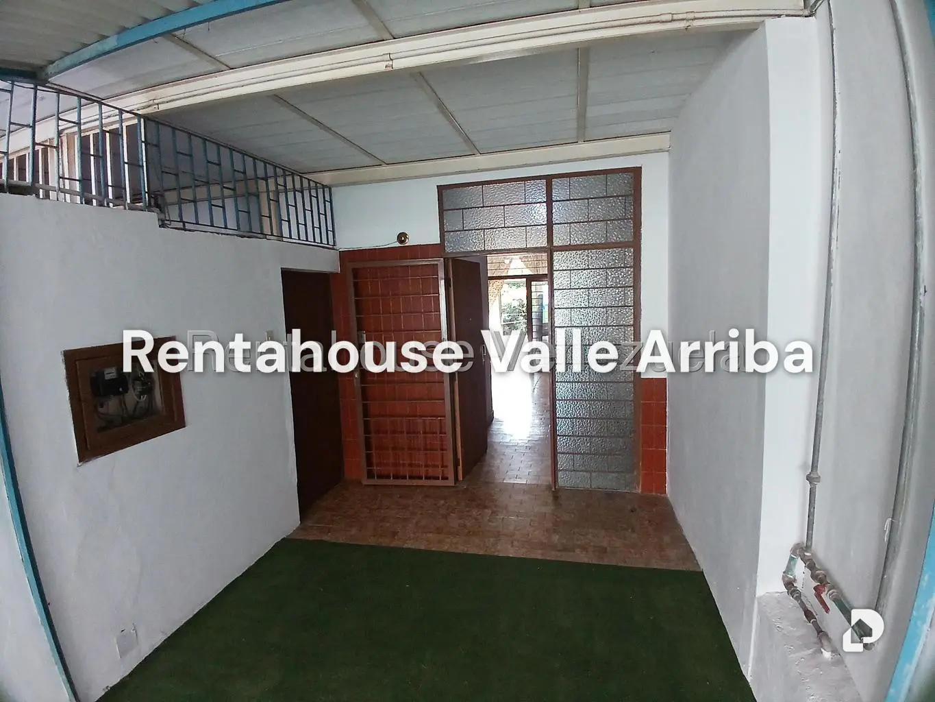 House in El Llanito, Caracas – 24