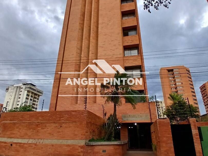 Apartamento en Sector La Lago, Maracaibo - 1