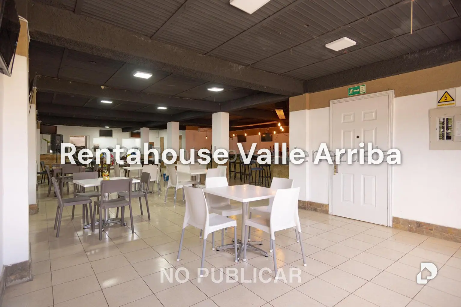 Local comercial en Baruta, Caracas – 2