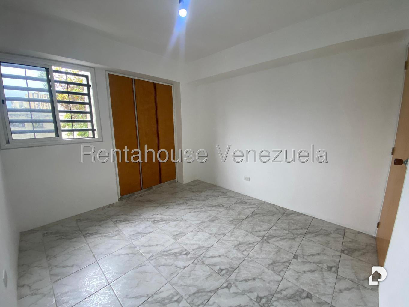 Apartamento en El Paraíso, Caracas – 28