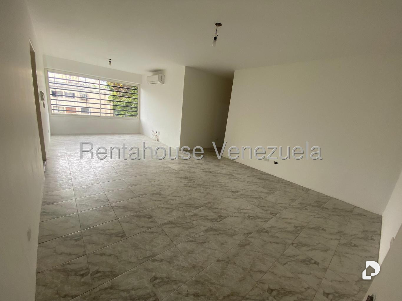 Apartamento en El Paraíso, Caracas – 11