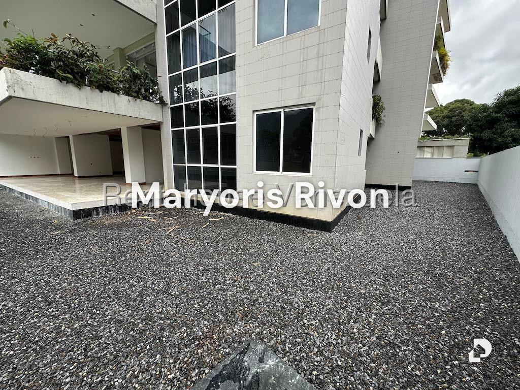 Apartamento en Campo Alegre, Caracas – 19