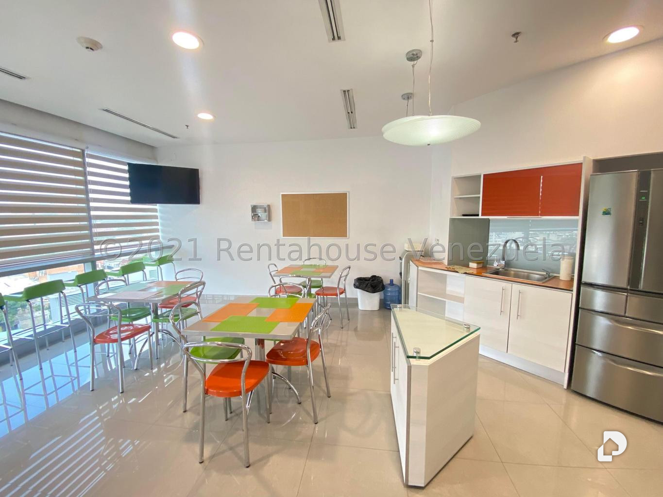 Oficina en La Castellana, Caracas – 21