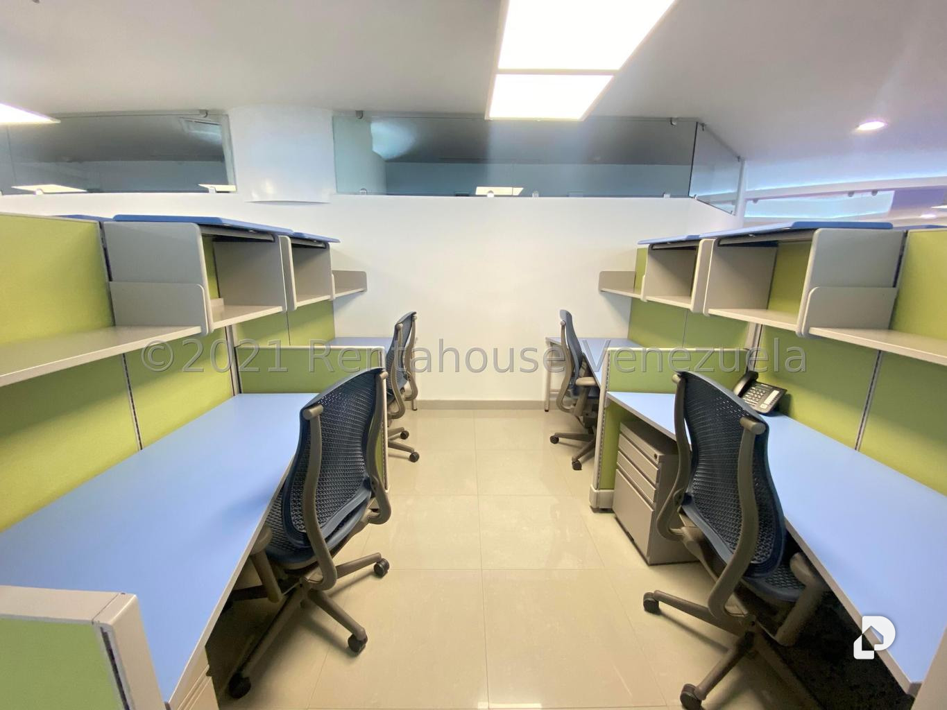 Oficina en La Castellana, Caracas – 8