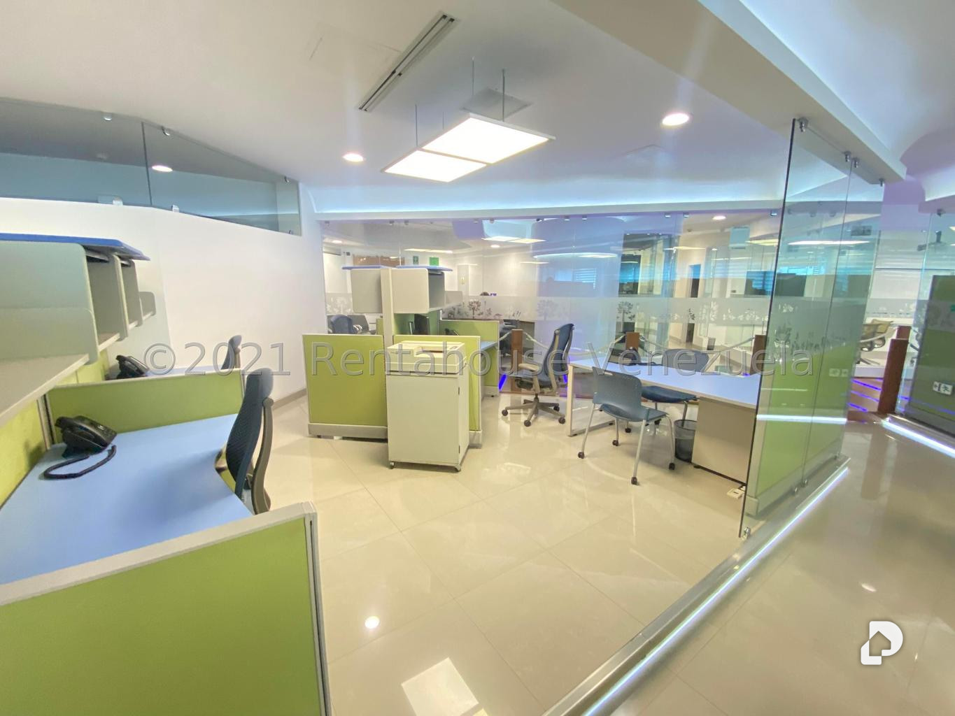 Oficina en La Castellana, Caracas – 9