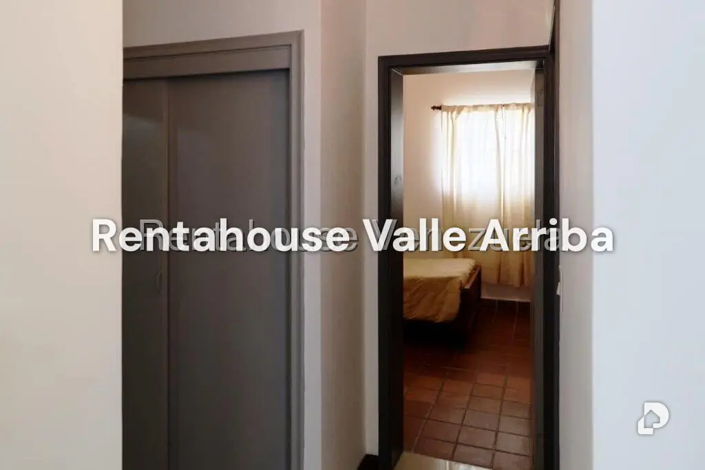 Local comercial en Valle Arriba, Caracas – 11