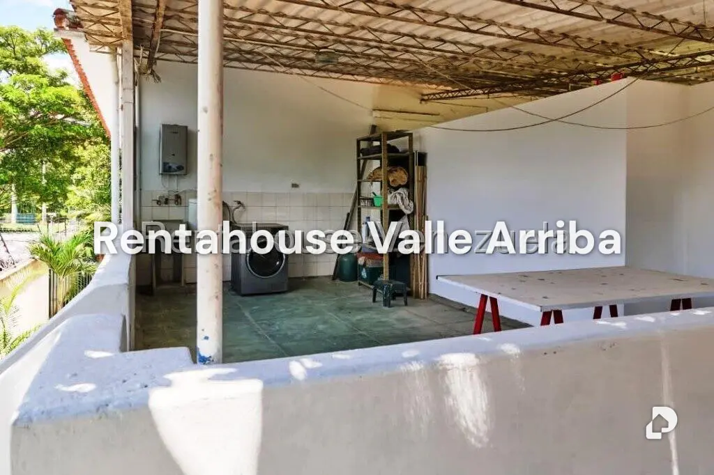 Local comercial en Valle Arriba, Caracas – 12