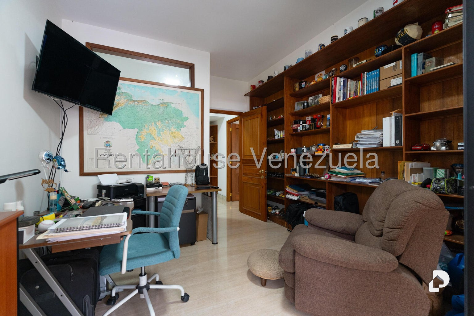 Apartamento en Los Palos Grandes, Caracas – 28
