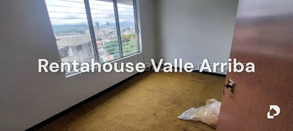 Casa en Alta Florida, Caracas – 17