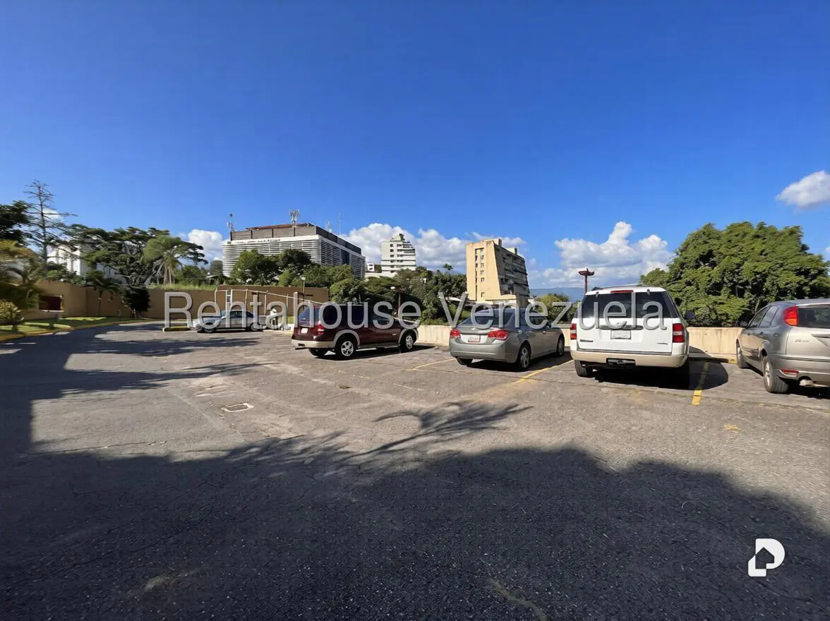 Apartamento en Los Samanes, Caracas – 24