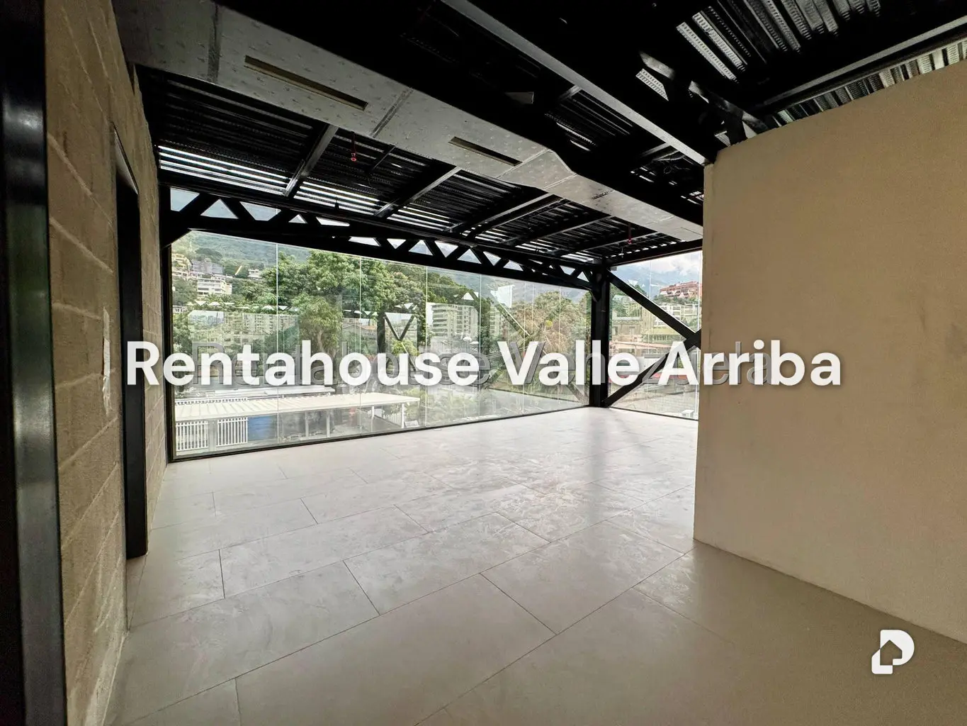 Local comercial en La Florida, Caracas – 26