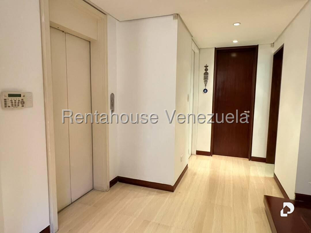 Apartamento en La Castellana, Caracas – 2