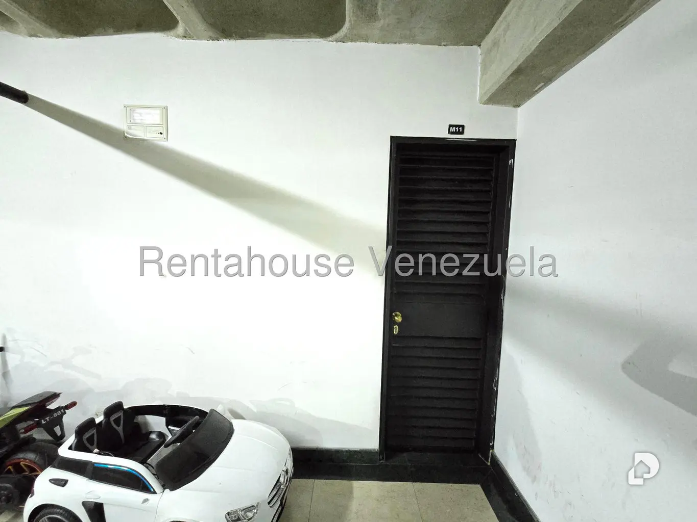 Apartamento en Campo Alegre, Caracas – 28